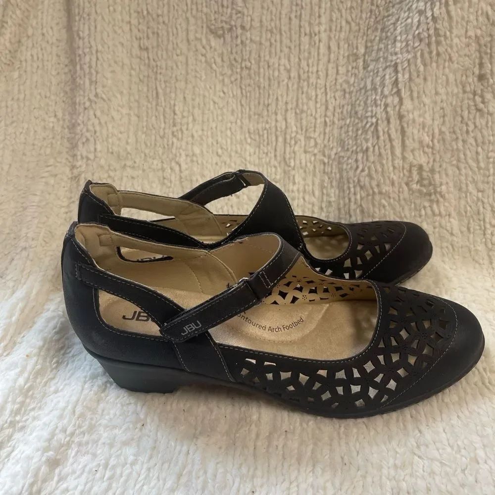 JBU Jolene Heeled Mary Jane black synthetic cut out design SZ11M